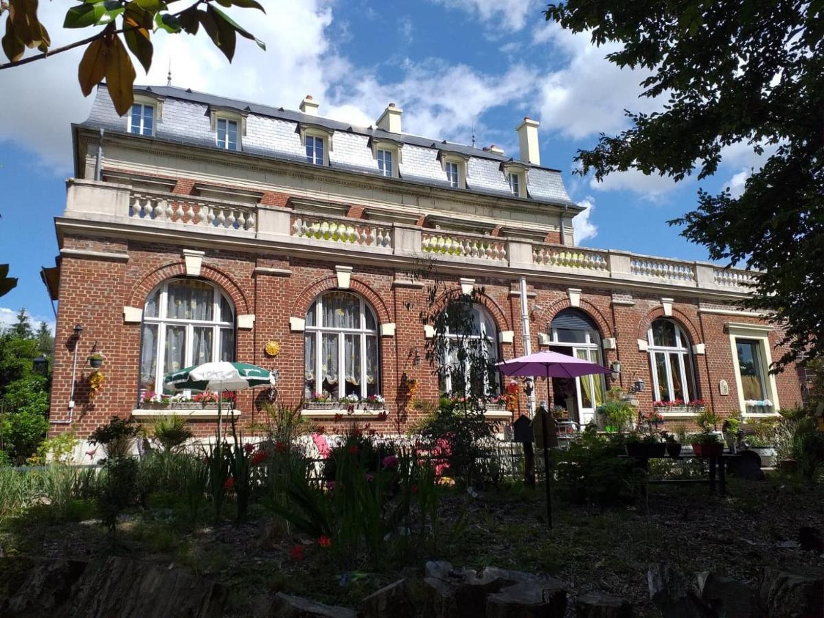 Villa Les Camelias Fontaine-lès-Vervins Eksteriør bilde